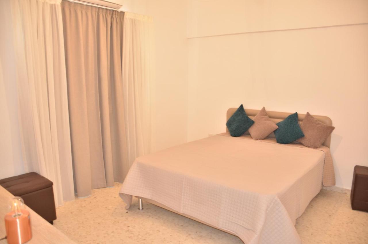 Almyria Apartments - By Imh Travel & Tours Paphos Bagian luar foto