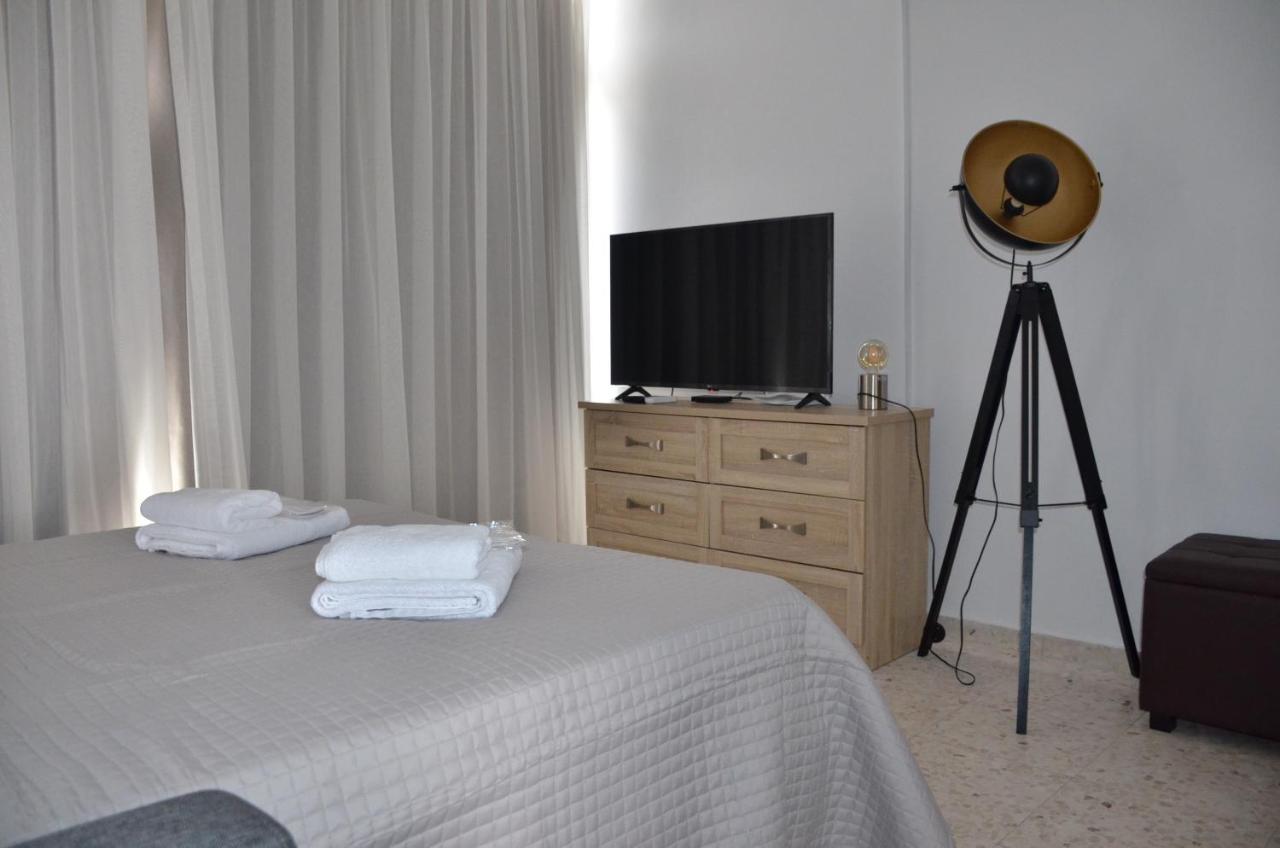 Almyria Apartments - By Imh Travel & Tours Paphos Bagian luar foto